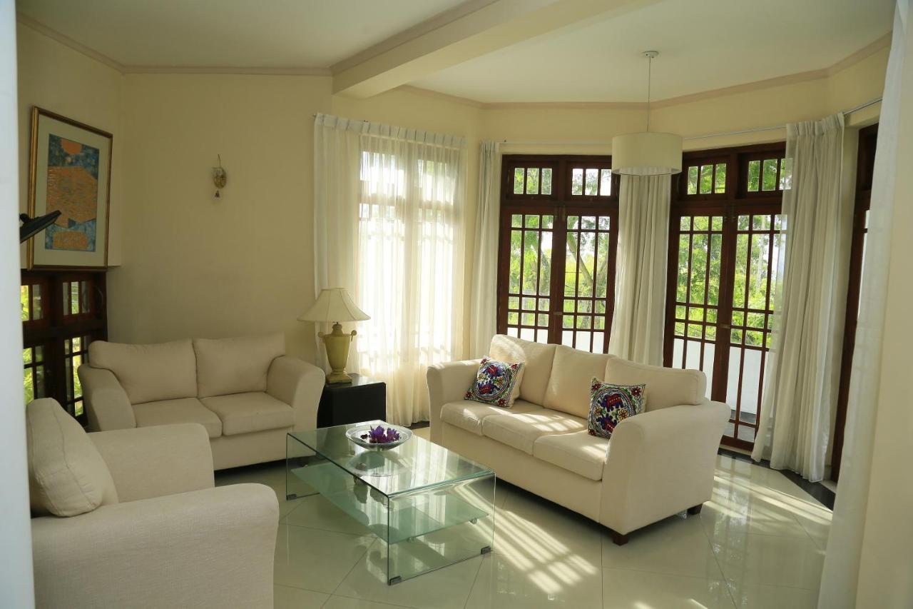 Crown Hills Kandy Inn Buitenkant foto